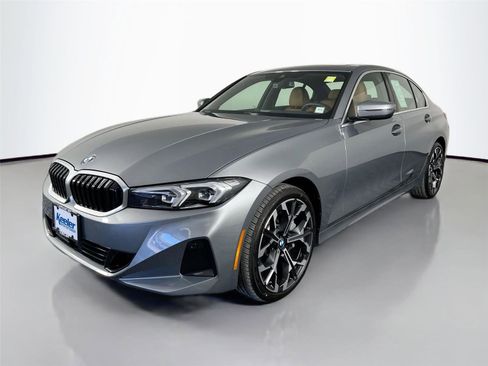 Used 2025 BMW 330i xDrive Sedan w/ Premium Package image 2