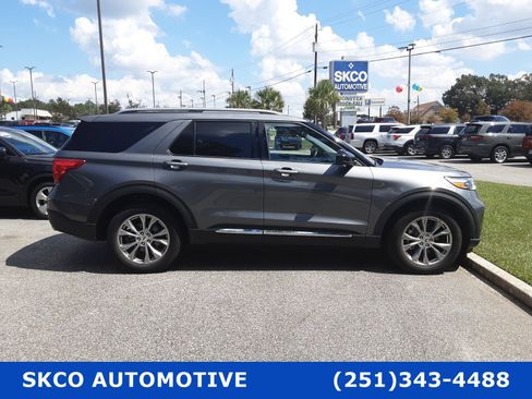 Used 2022 Ford Explorer Limited image 6