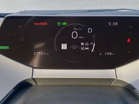 Certified 2023 Toyota Prius LE AWD/4WD image 26