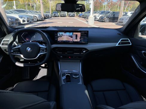 Used 2025 BMW 330i Sedan image 29