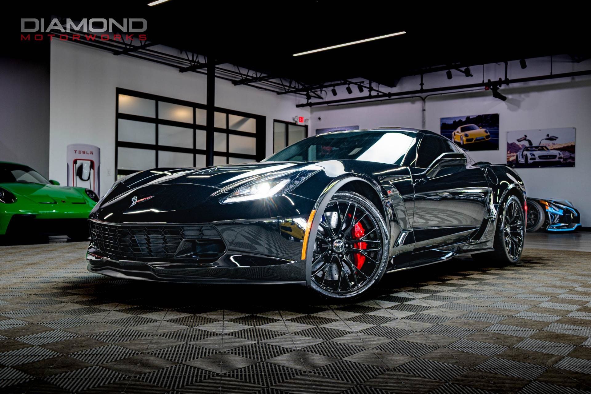 Used 2015 Chevrolet Corvette Z06 w/ 3LZ Preferred Equipment Group RWD image 1