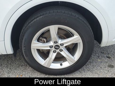 Used 2021 Audi Q5 2.0T Premium w/ Convenience Package image 6