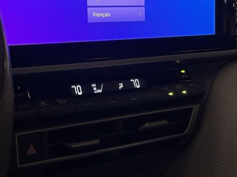 Used 2025 Toyota Camry SE w/ Multimedia Upgrade Package FWD image 11