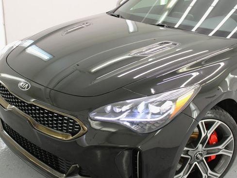 Used 2019 Kia Stinger GT image 17