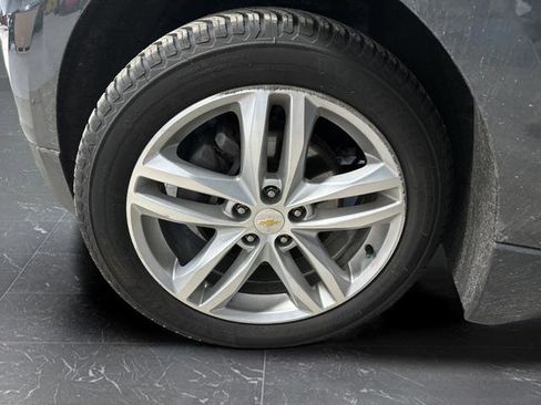 Used 2020 Chevrolet Equinox Premier image 33