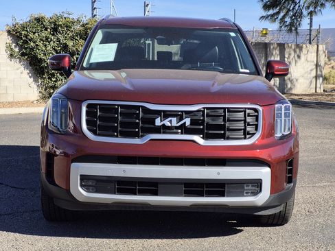 Used 2024 Kia Telluride SX Prestige image 2