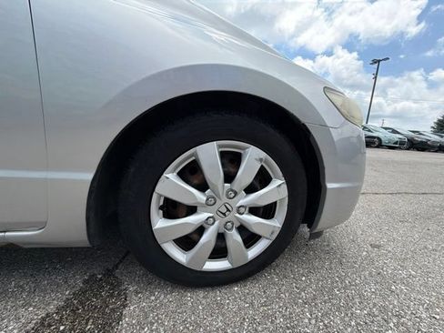 Used 2010 Honda Civic LX image 23