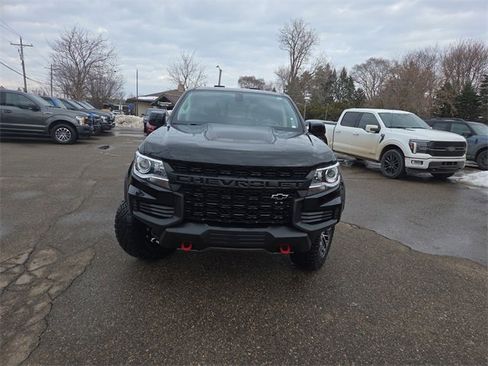 Used 2021 Chevrolet Colorado ZR2 image 11