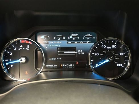 Used 2017 Ford F250 Lariat w/ Lariat Value Package AWD/4WD image 4