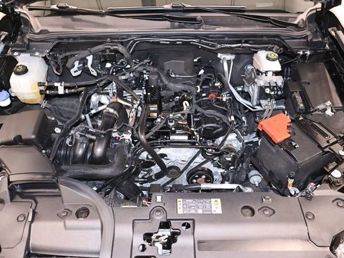 Certified 2024 Ford Ranger Lariat w/ FX4 Off-Road Package AWD/4WD image 45