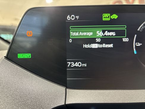 Certified 2025 Toyota Prius Plug-In Hybrid image 15