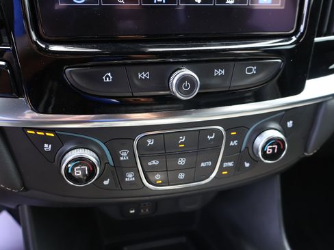 Used 2023 Chevrolet Traverse Premier w/ Redline Edition AWD/4WD image 30
