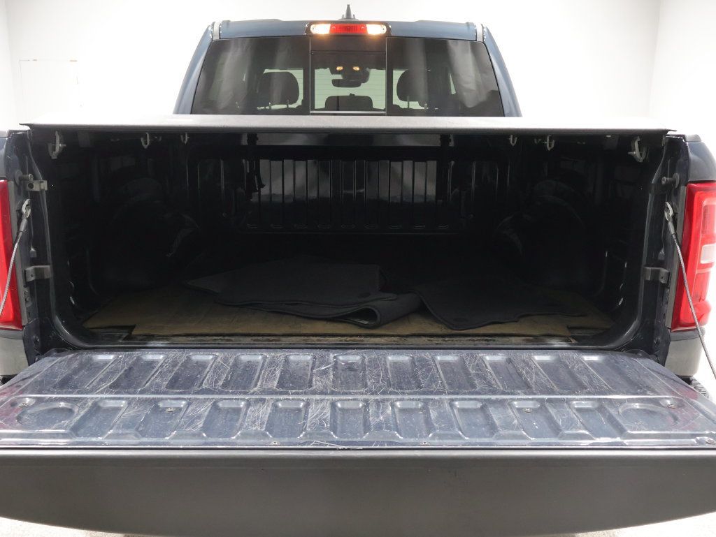 Used 2025 RAM 1500 Big Horn AWD/4WD image 4