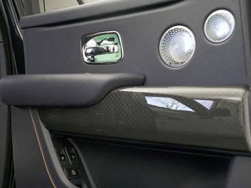 New 2026 Rolls-Royce Cullinan Black Badge image 40