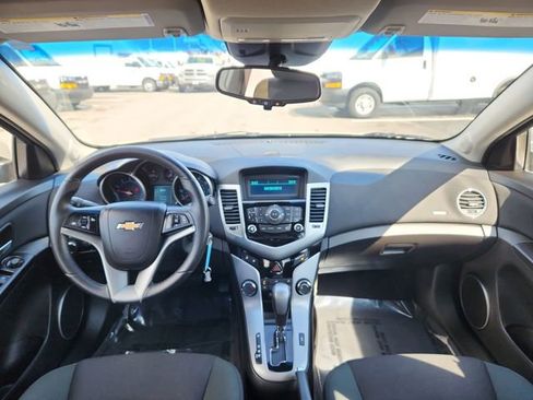 Used 2012 Chevrolet Cruze LT image 31