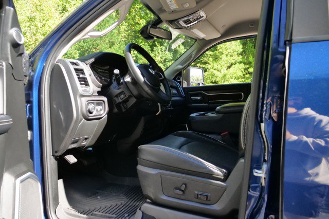Used 2024 RAM 3500 Laramie AWD/4WD image 24