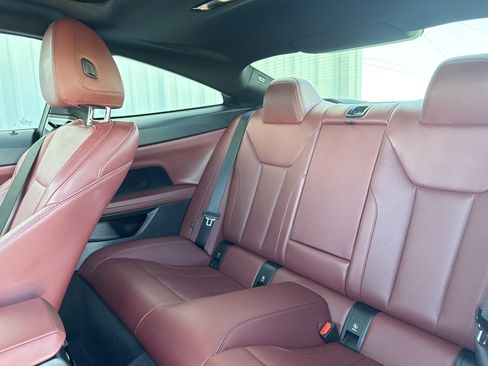 Used 2024 BMW 430i Coupe w/ Convenience Package image 39