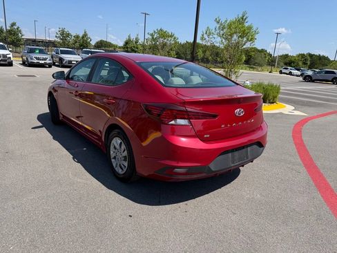 Used 2019 Hyundai Elantra SE FWD image 7