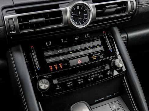 Used 2022 Lexus IS 350 F Sport image 38