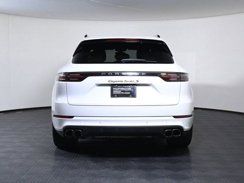 Certified 2023 Porsche Cayenne Turbo S AWD/4WD image 6