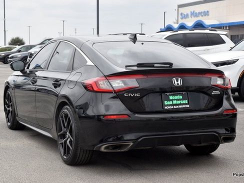 Used 2022 Honda Civic Sport Touring image 4