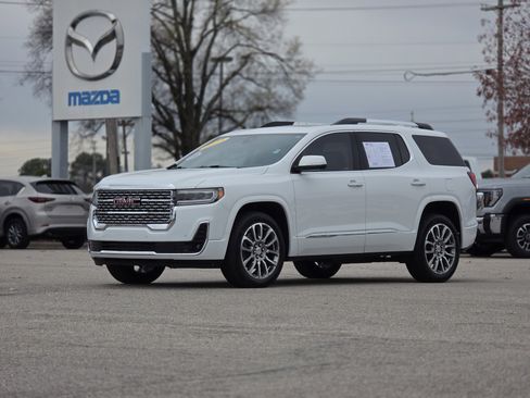 Used 2023 GMC Acadia Denali w/ Denali Ultimate Package image 3