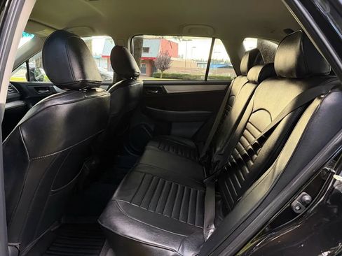 Used 2018 Subaru Outback 2.5i Premium image 23