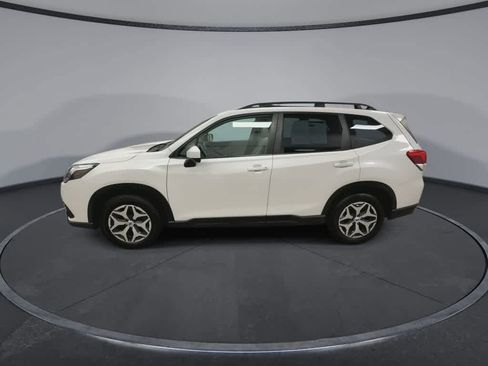 Used 2023 Subaru Forester Premium AWD/4WD image 5