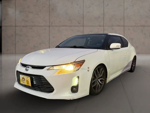 Used 2014 Scion tC image 3