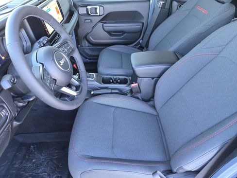 New 2026 Jeep Wrangler Unlimited Rubicon image 11