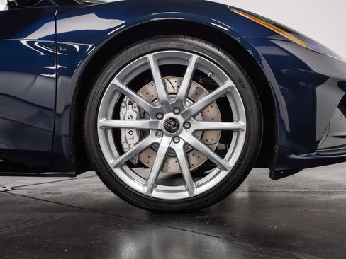 New 2025 Lotus Emira image 6