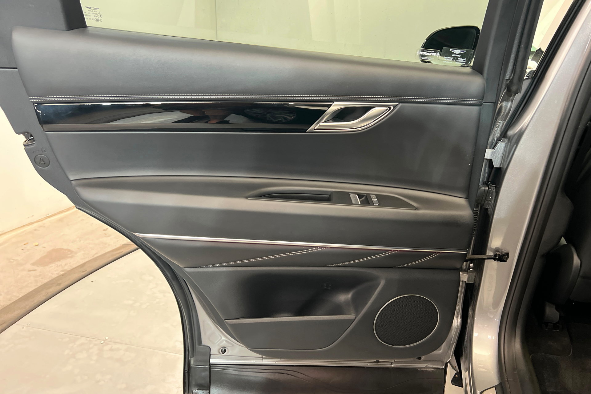 Used 2025 Genesis GV80 2.5T Standard AWD/4WD image 19
