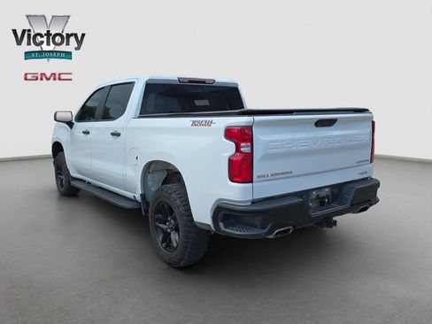 Used 2021 Chevrolet Silverado 1500 Custom Trail Boss AWD/4WD image 14