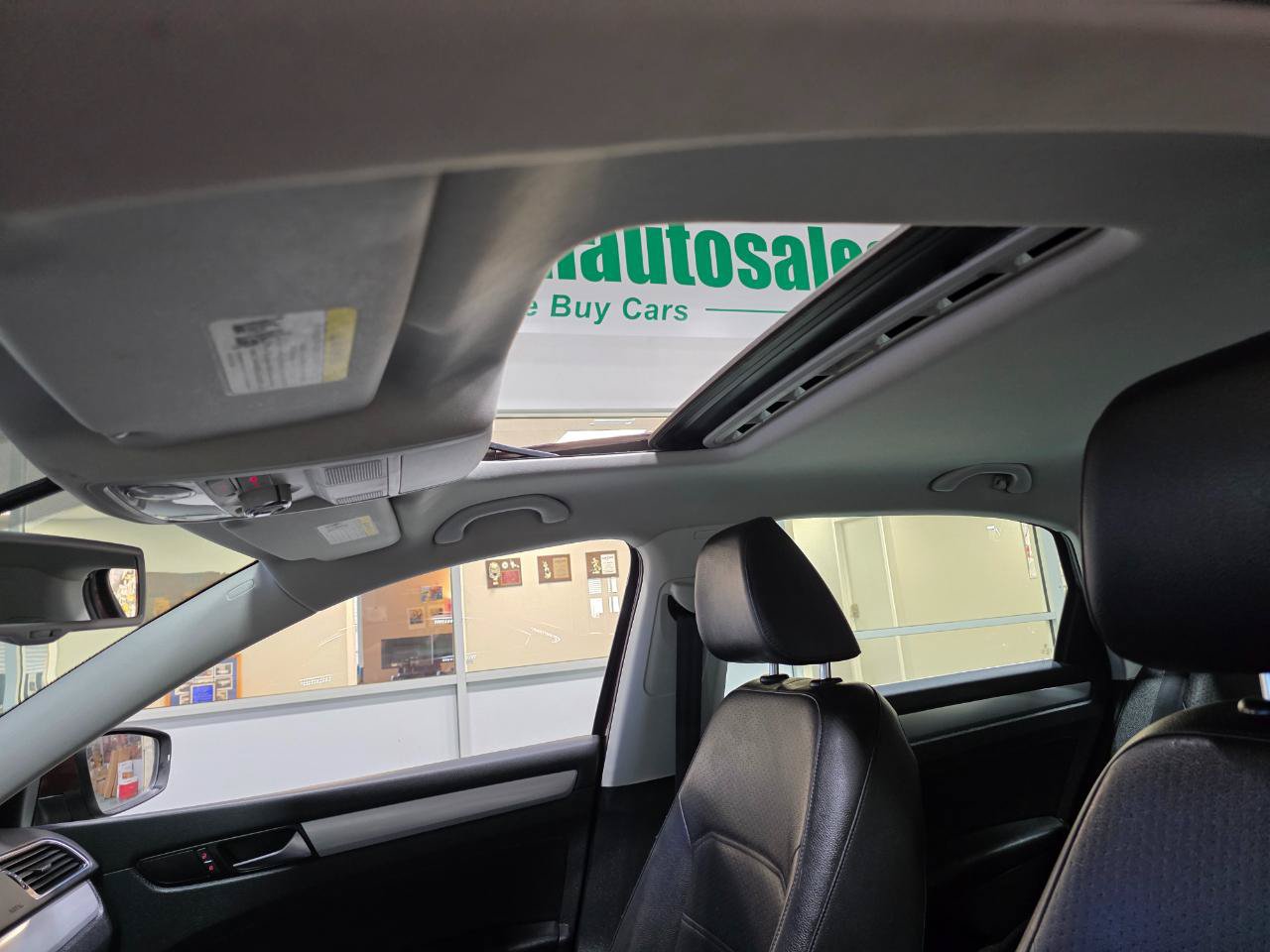 Used 2013 Volkswagen Passat TDI SE FWD image 34
