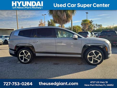 New 2026 Hyundai Ioniq 9 Limited image 8