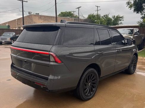 Used 2025 Lincoln Navigator Black Label AWD/4WD image 8