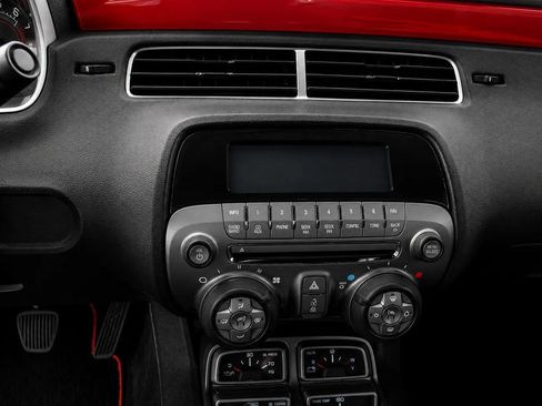 Used 2010 Chevrolet Camaro SS w/ LPO, Ground Effects Package RWD image 15