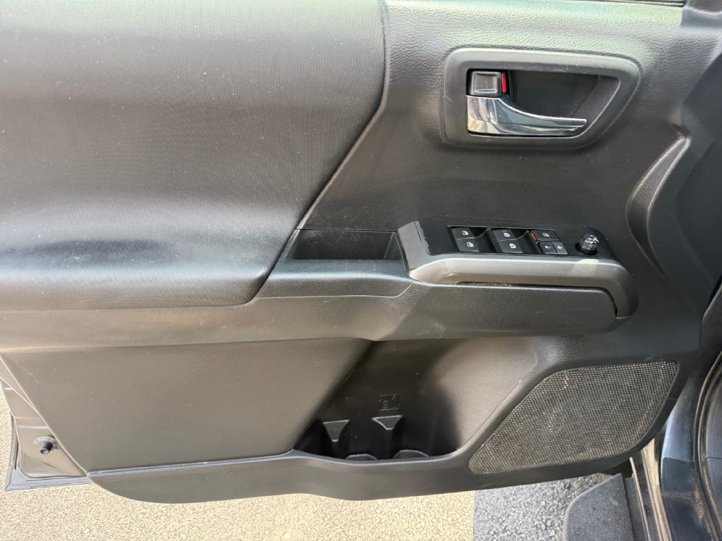 Certified 2023 Toyota Tacoma TRD Sport AWD/4WD image 27