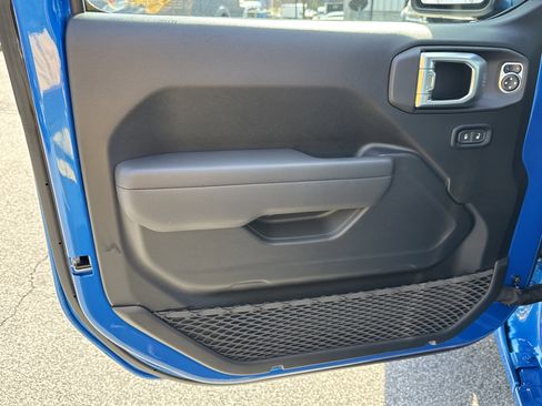 New 2026 Jeep Wrangler Sport S AWD/4WD image 17