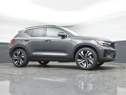 New 2026 Volvo XC40 B5 Plus w/ Climate Package AWD/4WD image 37