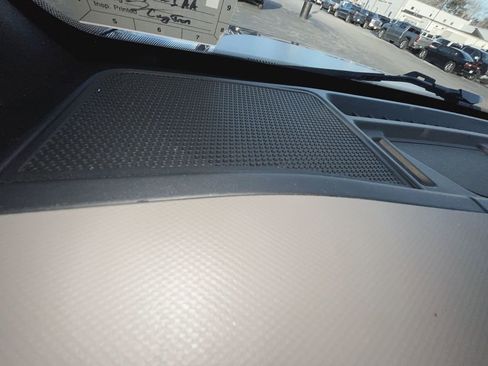 Used 2023 Ford Bronco Wildtrak image 30