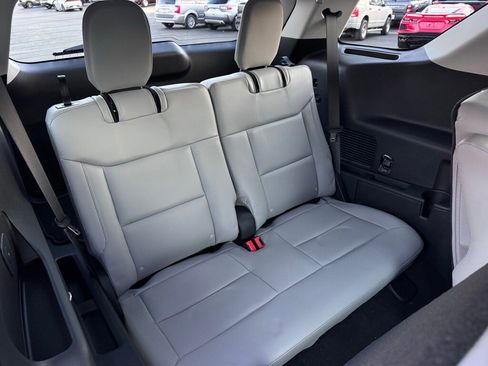 New 2026 Ford Explorer Active w/ Active Comfort Package image 28