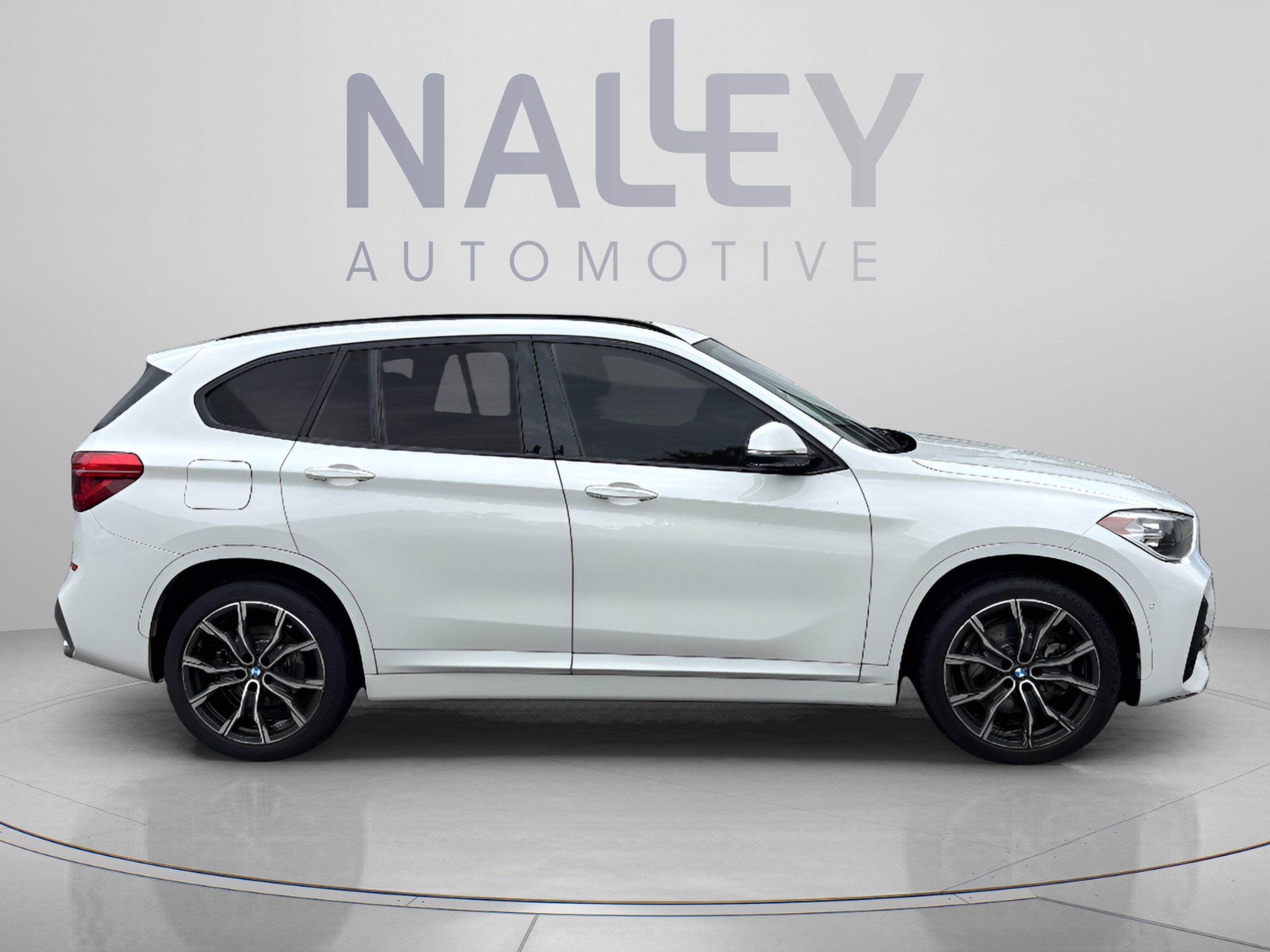 Used 2021 BMW X1 sDrive28i w/ Convenience Package FWD image 4