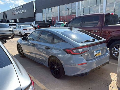 Used 2024 Honda Civic Sport image 10