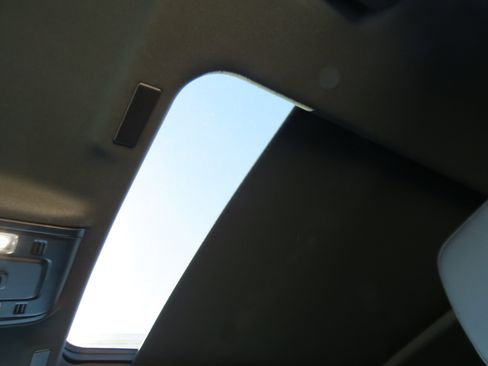 Used 2025 Chevrolet Tahoe Z71 w/ Z71 Off-Road Package image 26