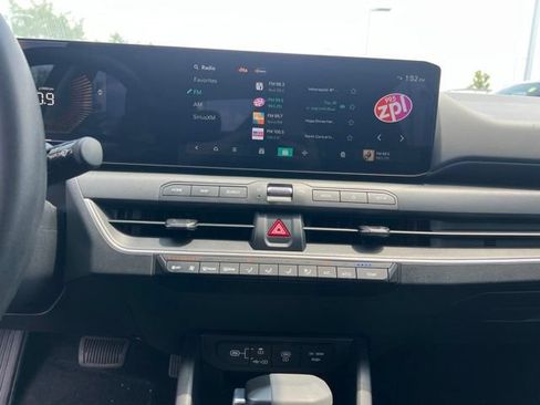 Used 2025 Kia K4 FWD image 16
