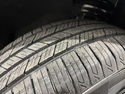 Used 2024 Chevrolet Blazer LT w/ Midnight/Sport Edition image 28