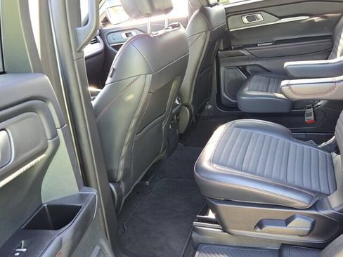 Used 2025 Ford Explorer ST-Line AWD/4WD image 8