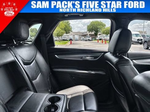 Used 2021 Cadillac XT5 Luxury FWD image 16