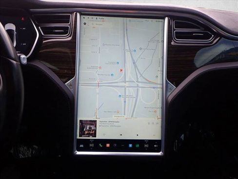 Used 2016 Tesla Model S 85D image 18